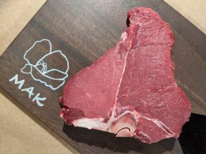 T-Bone sezonowany na sucho min 30 dni - Gospodarstwo Rolne Kutrowscy "MAK"
